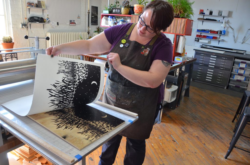 Read more about the article Art365: Printmaker Emily Gray Koehler